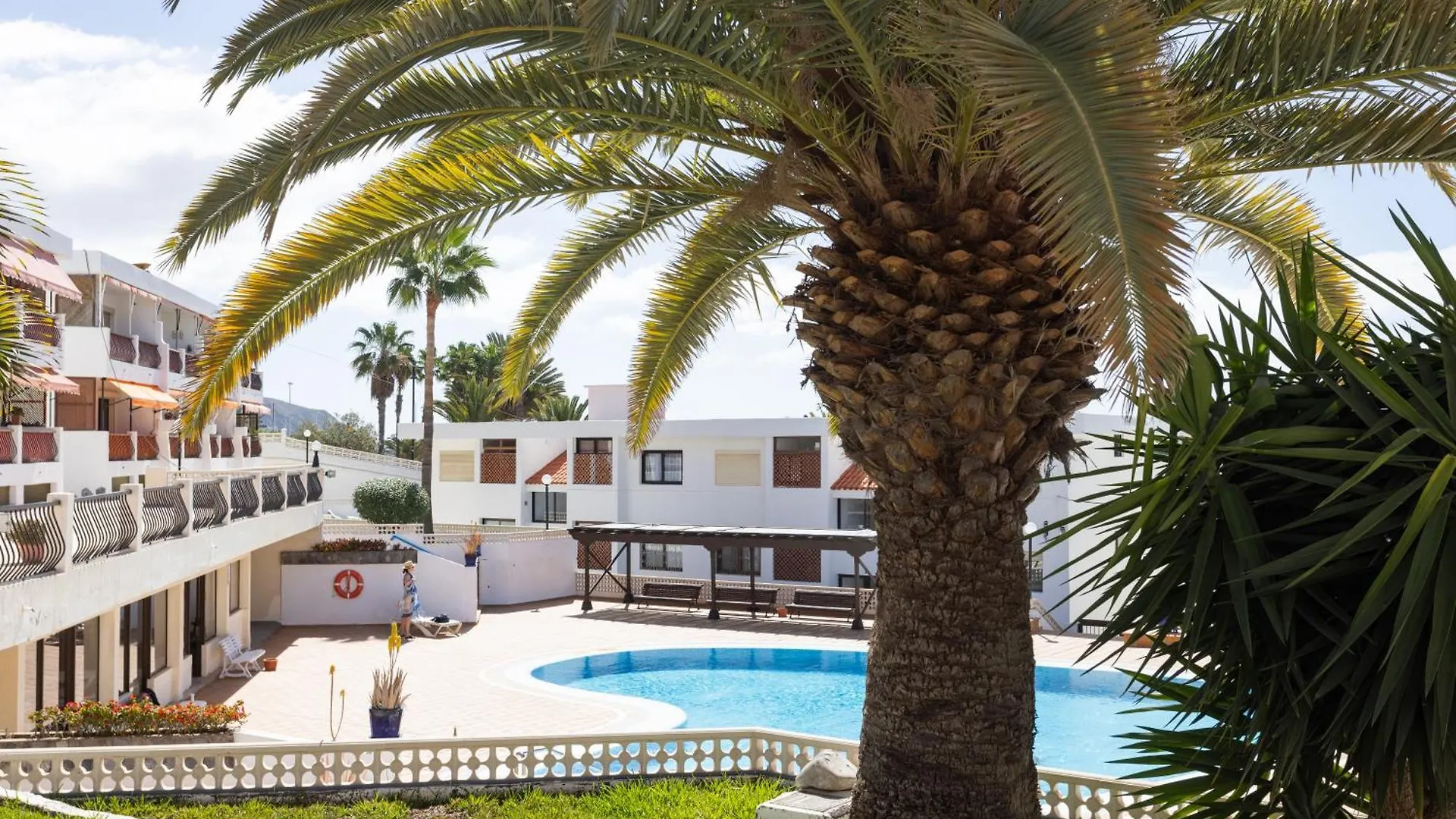 Apartment Tms Veramar2,Budget, Seafront, Pool And Parking Arona