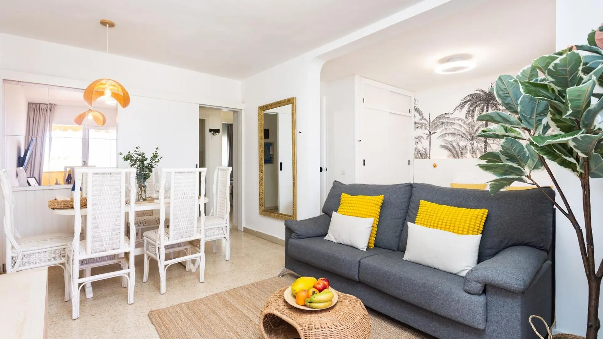Tms Veramar2,Budget, Seafront, Pool And Parking Arona  0*, Arona (Tenerife) Spain